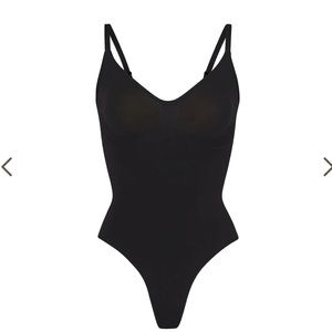 ❌SOLD❌ NWT SCULPTING THONG BODYSUIT | ONYX L/XL